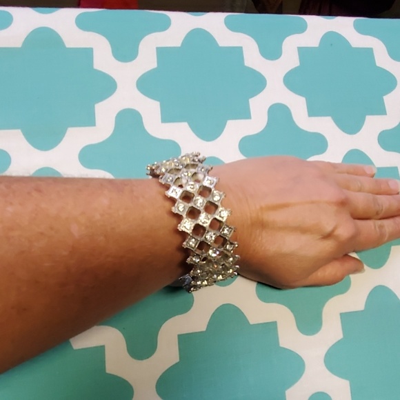 Rhinestone bling bracelet - Picture 3 of 3